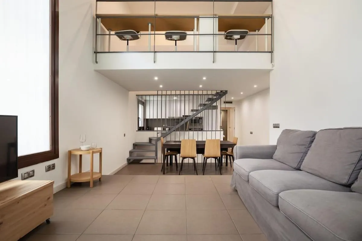 別荘 Modern And Bright 4Bd Triplex In Paralel! バルセロナ スペイン