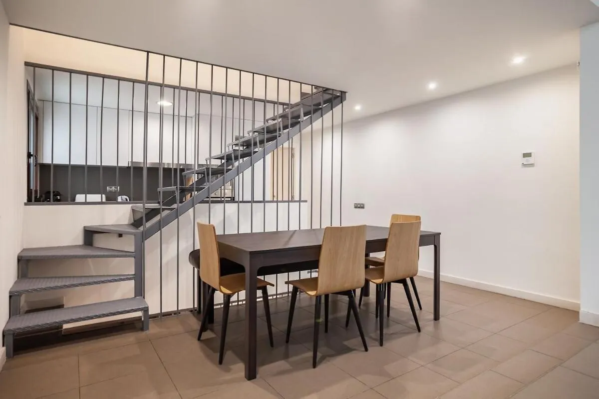 Casa de Férias Modern And Bright 4Bd Triplex In Paralel! Barcelona