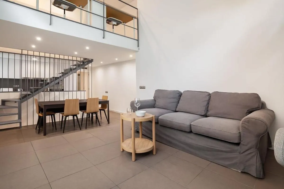 Modern And Bright 4Bd Triplex In Paralel! Barcelona 0*,  Espanha